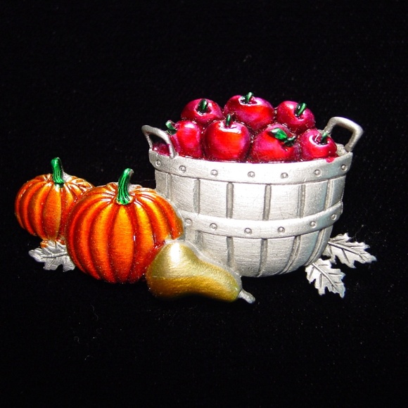 Jonette Jewelry "JJ" Jewelry - 🆕 JJ Jonette Jewelry Autumn Apples & Pumpkins Pin